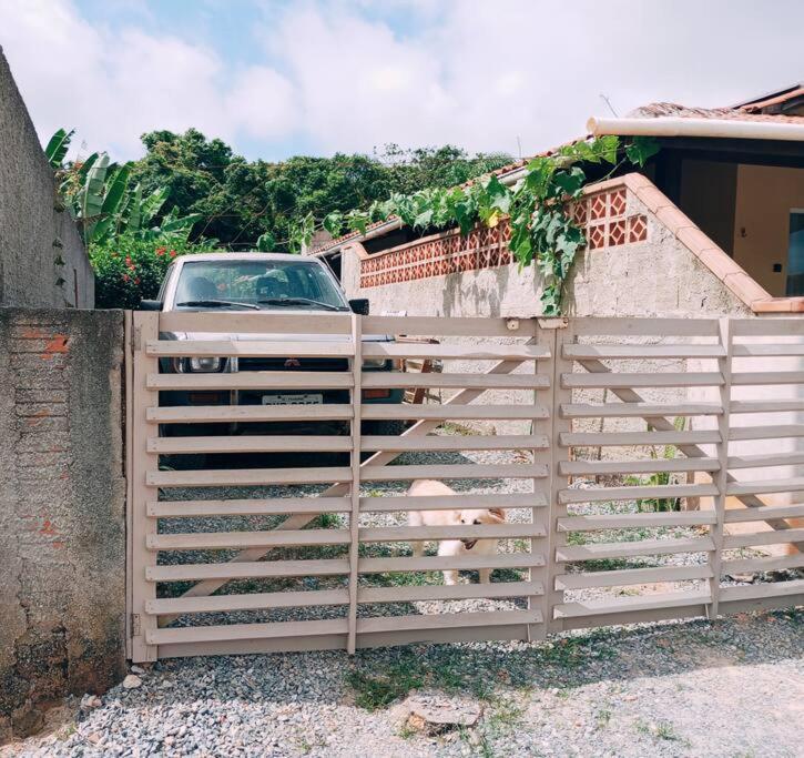 Casa A. Piscina Enseada/Ubatuba Max 06 Hospedes サン・フランシスコ・ド・スル エクステリア 写真